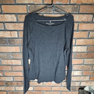 Royal Robbins black top